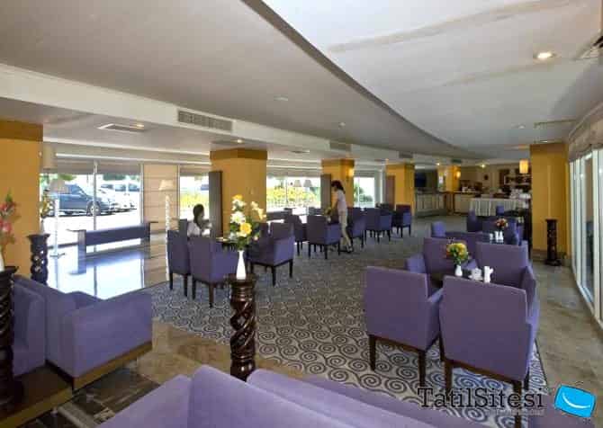 Crystal Admiral Resort Suites Spa 